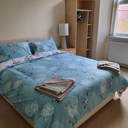 Flat 1 Castlebank House Flats Apartment Дингуол Екстериор снимка